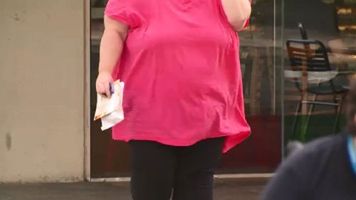 Overweight and obese Australians are at an increased cancer risk, according to Cancer Council Victoria. (9NEWS)