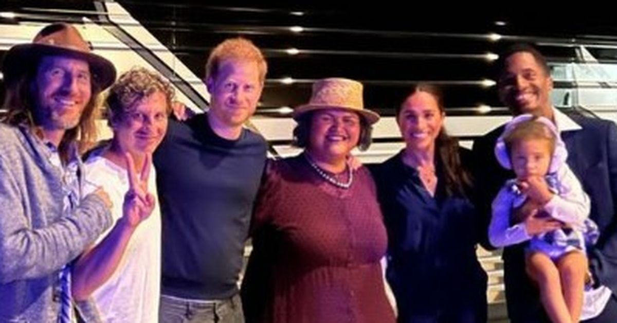 Prince Harry and Meghan Markle spotted on date night at Jack Johnson