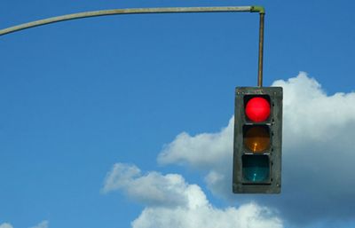 People running through traffic lights account for thousands of deaths.