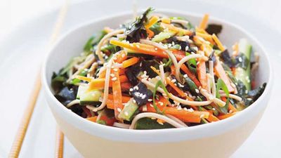 Soba salad with seaweed, ginger and vegetables