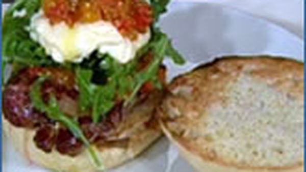 Fillet steak burgers with aioli and tomato chutney