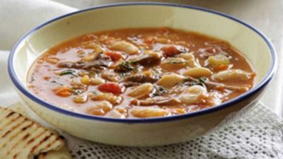 <a href="http://kitchen.nine.com.au/2016/05/17/18/39/greek-lamb-and-lima-bean-soup" target="_top">Greek lamb and lima bean soup</a> recipe