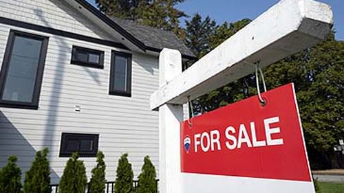 For sale sign outside white house (Getty)