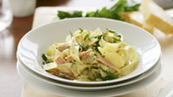 Linguine with tuna and artichoke