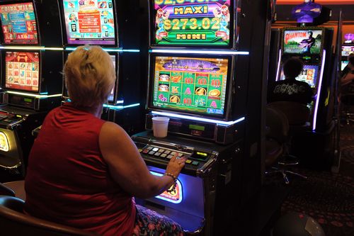 Victorians spent more than $2 billion on poker machines last year. (AAP file image)