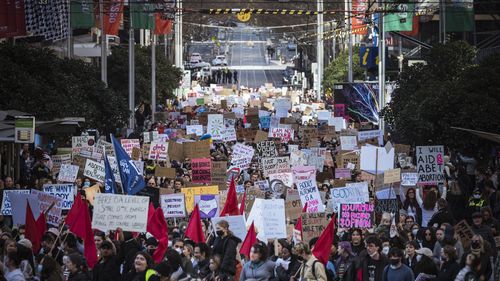 02/07/22 Thousands of furious supporters of abortion rights protested across Melbourne today. Photograph by Chris Hopkins