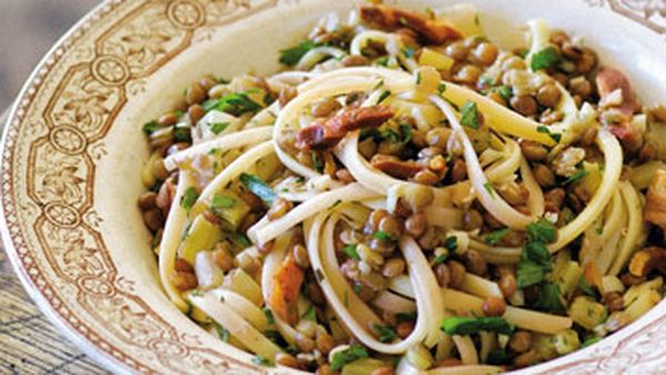 Linguine with lentils and pancetta