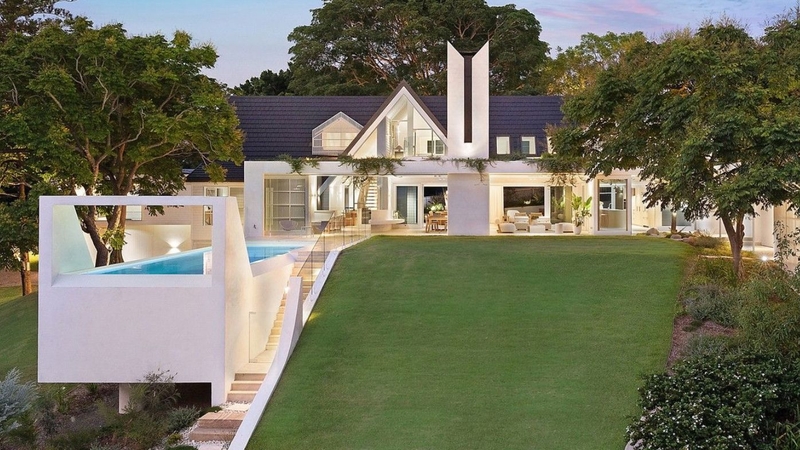 The luxury Queensland listing with a floating swimming pool