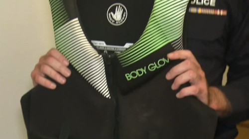 El forense de Sudáfrica pide reformas en los chalecos salvavidas después de ocho muertes