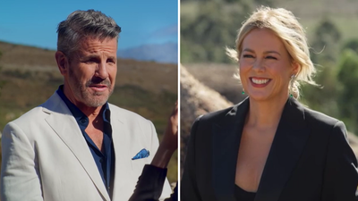 Bear debriefs with Samantha