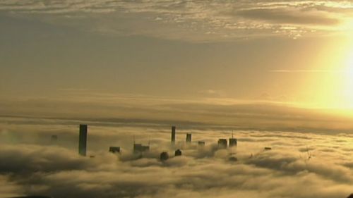 Blanket of fog delays flights in Brisbane