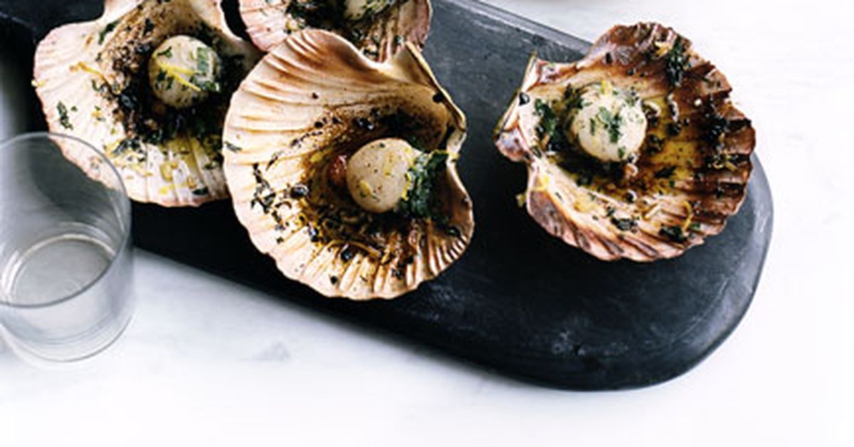 Pan-fried scallops with garlic, parsley and lemon - 9Kitchen