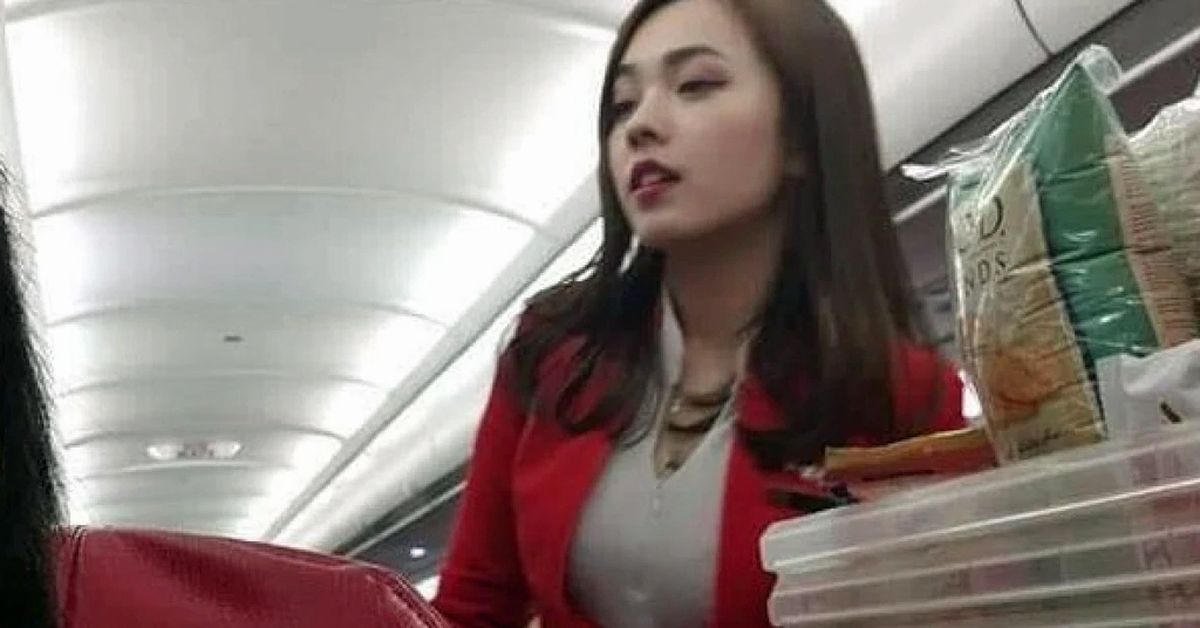 World's most beautiful air hostess' viral photo divides the ...