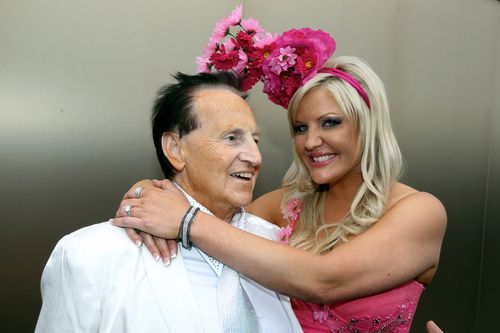 L'età 1 novembre 2011. Melbourne Cup 2011. Ippodromo di Flemington. Foto di Rebecca Hallas