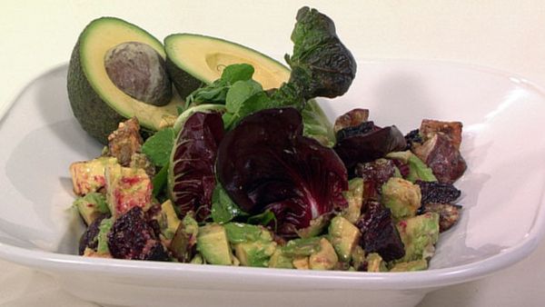 Roasted beetroot and avocado salad