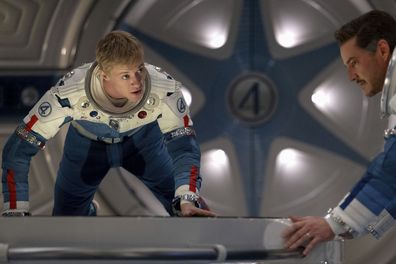 Joseph Quinn and Pedro Pascal in the scene of The Fantastic Four: First Steps.