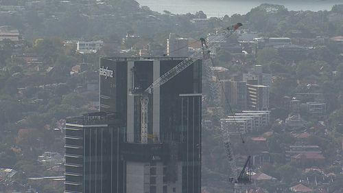 Una mirada al edificio en construcción hoy.
