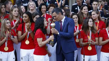 Spain&#x27;s national team met the country&#x27;s Prime Minister, Pedro Sánchez, at Madrid&#x27;s Moncloa Palace.
