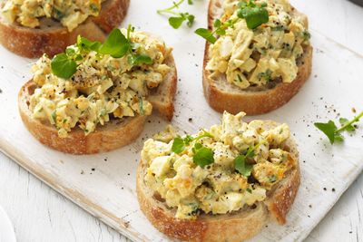 Classic Curried Egg Salad Sandwiches