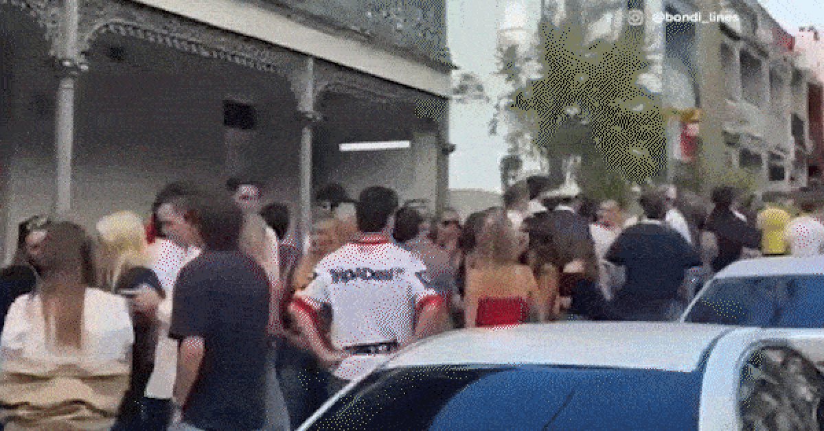 Incredible scenes as Aussies flock to two-up games