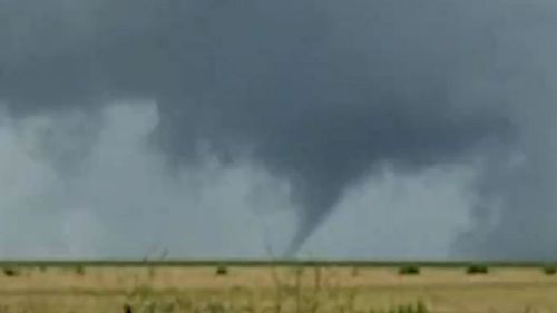 Une tornade capturée à Hamley Bridge en Australie-Méridionale