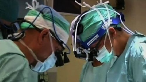 Surgeons at US clinic perform the country's first ever uterus transplant