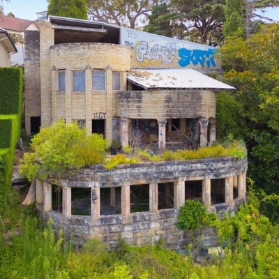 Abandoned Mosman mansion last sold for $6.6 million to reclaim icon status