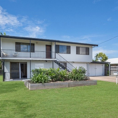 Luxe for less: $449,000 Queensland home comes with an infrared sauna and two float tanks