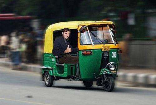 Fans encouraged Federer to take a ride in a rickshaw. (Picture: Twitter)