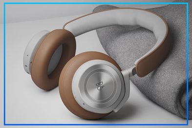9PR: Bang & Olufsen Beoplay HX Adaptive Noise Cancelling Headphones, Timber