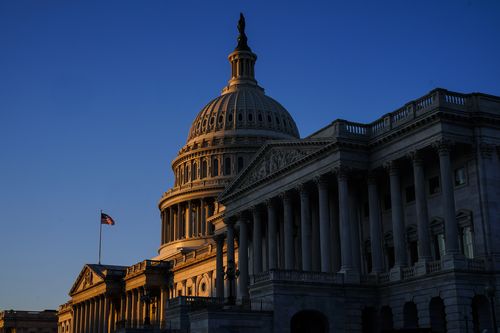 Lever du soleil au Capitole des États-Unis, lundi décembre.  Le 19 janvier 2022, alors que le comité restreint de la Chambre chargé d'enquêter sur l'attaque du 6 janvier contre le Capitole américain se prépare à tenir sa dernière réunion.