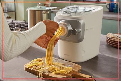 9PR: Philips Series 7000 Pasta and Noodle Maker