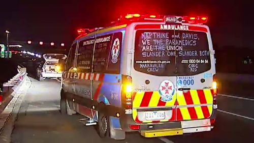 Victorian Labor says if elected they will end the "war on paramedics". (9NEWS)