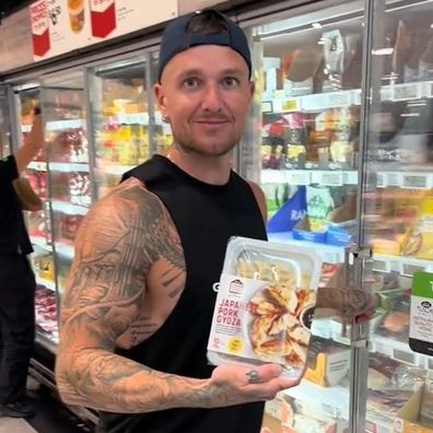 therealfreezma shares Woolworths frozen product for weight loss.