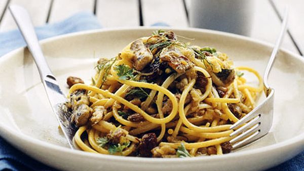Spaghettini with sardines, fennel and breadcrumbs