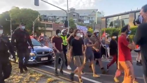 Protesters cause traffic chaos outside Gabba cricket Test match decider 