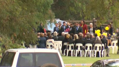 Hundreds gathered to see Ms Scott off. (9NEWS)