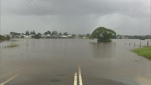 Weather Nsw Floods Evacuations At Kempsey On Nsw Mid North Coast As River Expected To Burst Banks Any Minute