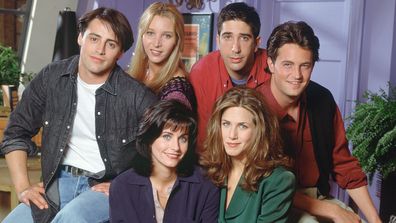 Friends cast: Courteney Cox as Monica Geller, Matt LeBlanc as Joey Tribbiani, Lisa Kudrow as Phoebe Buffay, David Schwimmer as Ross Geller, Matthew Perry as Chandler Bing an  Jennifer Aniston as Rachel Green.