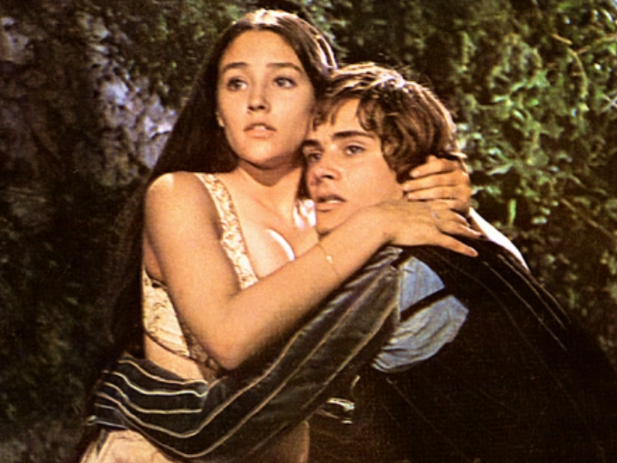 Romeo and Juliet stars file lawsuit against Paramount over nude scene in  1968 film - 9Celebrity