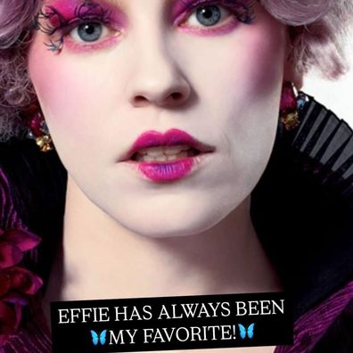 Elle Fanning celebrates Hunger Games casting announcement