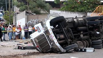 truck smuggling migrants crashes in Mexico