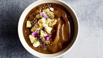 <a href="http://kitchen.nine.com.au/2017/02/06/21/56/carob-and-almond-brownie-smoothie-bowl" target="_top">Carob and almond brownie smoothie bowl</a> recipe