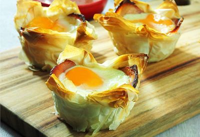 Egg and bacon pies