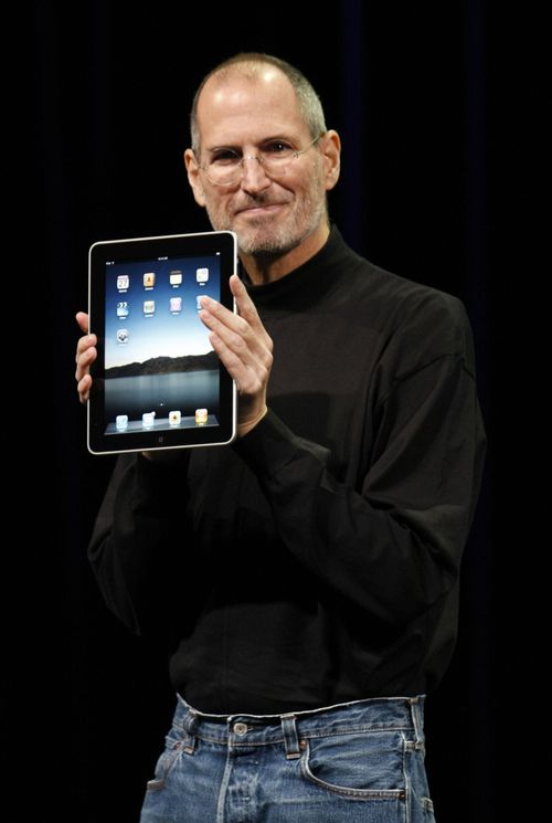 Ms Holmes dressed like former Apple CEO Steve Jobs. 