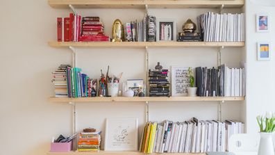 How to style your bookshelf without colour-coding it