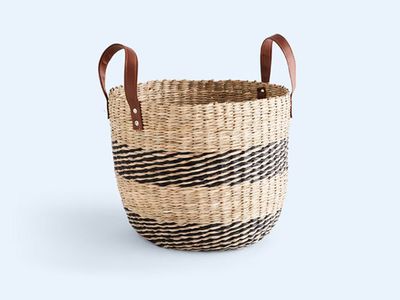 Black lines seagrass basket