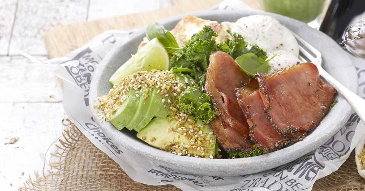 A breakfast bowl filled with avocado, bacon, eggs and pepper - 9Kitchen