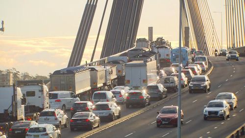 Trucks Anzac Bridge