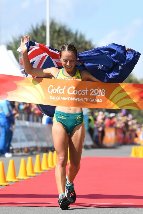 Jemima Montag takes gold for Australia. (AAP)